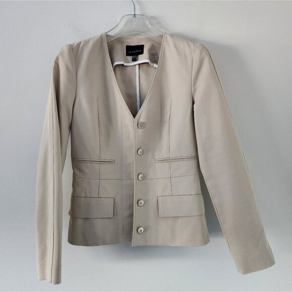 Elegant Cream Blazer - Picture 1 of 6